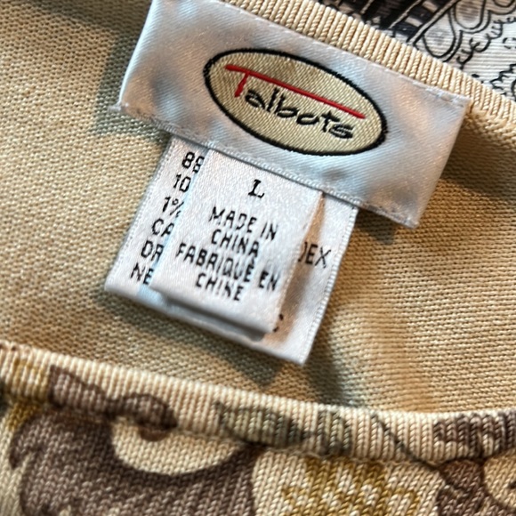 Talbots Flower-patterned top. Large. - Picture 3 of 5